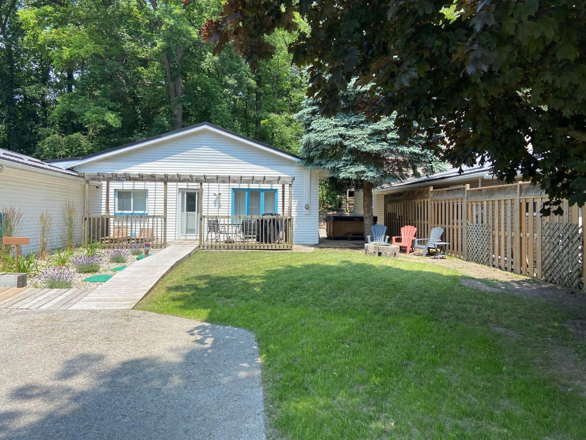 Cozy Cottage Retreat Lambton Shores Kültér fotó